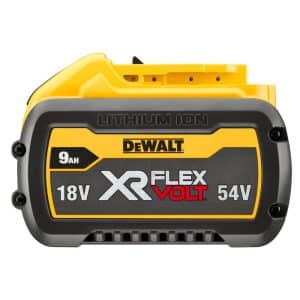 Batterie DeWALT DCB547-XJ 54V XR Flexvolt sur un chantier